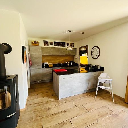 Reizender Bungalow - Mit 120Qm - In Ruhiger Lage แฮร์มากอร์ ภายนอก รูปภาพ
