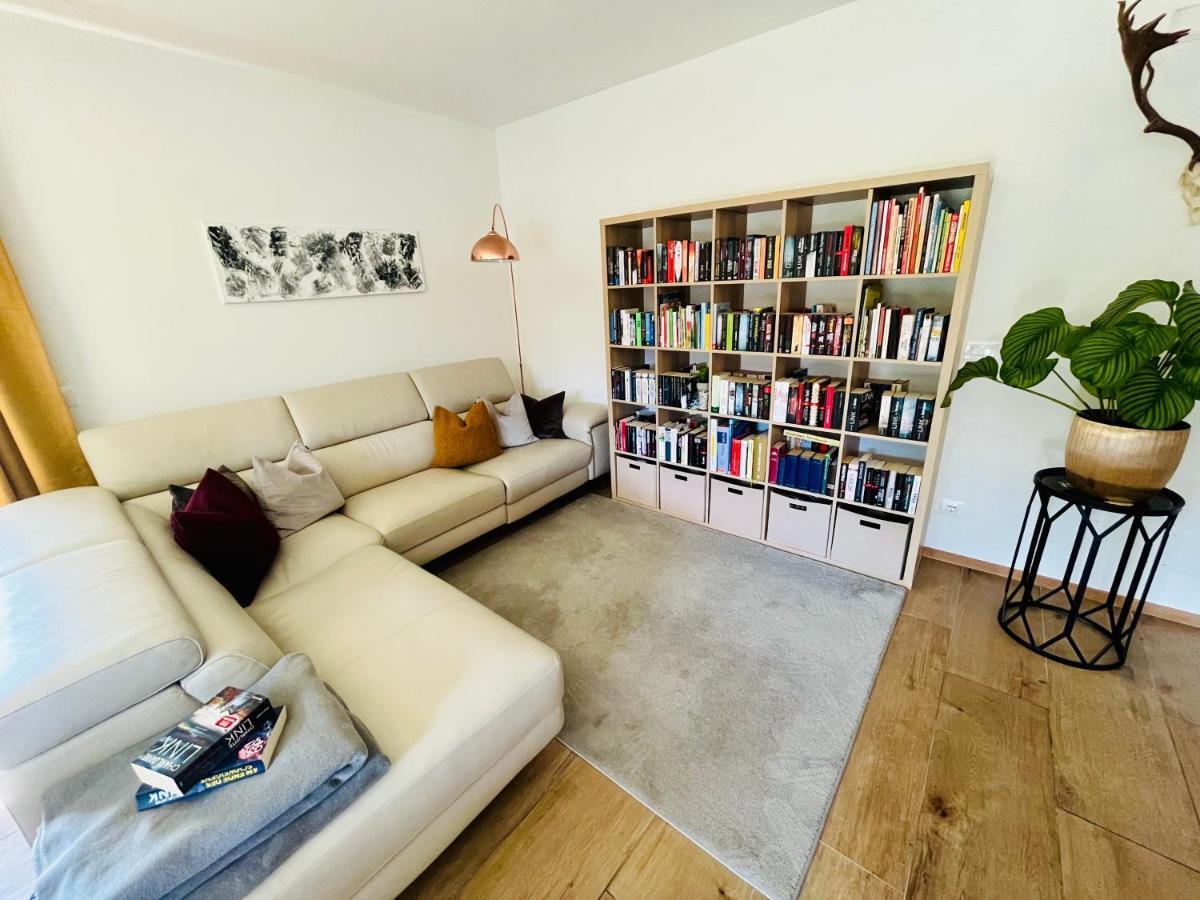 Reizender Bungalow - Mit 120Qm - In Ruhiger Lage แฮร์มากอร์ ภายนอก รูปภาพ