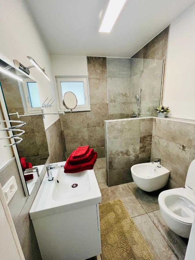 Reizender Bungalow - Mit 120Qm - In Ruhiger Lage แฮร์มากอร์ ภายนอก รูปภาพ